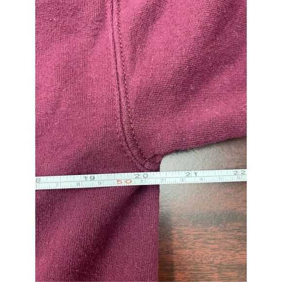 Grey Sloan Memorial Hospital-Grey’s Anatomy Burgundy Sweatshirt Size Small - Picture 8 of 12
